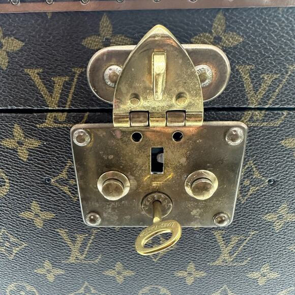 Louis Vuitton Boite Pharmacie Trunk - Picture 7 of 15